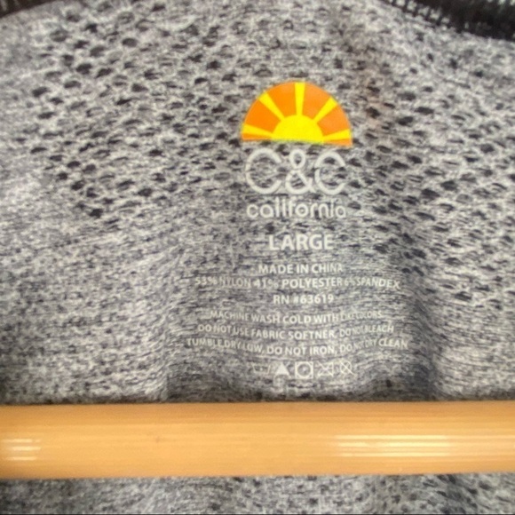 Activewear Stretch jacket Size Large - Picture 9 of 13